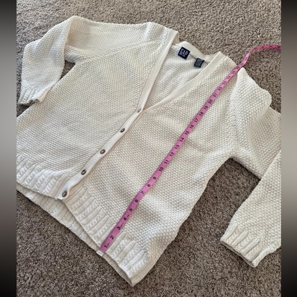 Vintage Gap Textured Cream Button Down Cardigan
Size Large - Picture 11 of 12